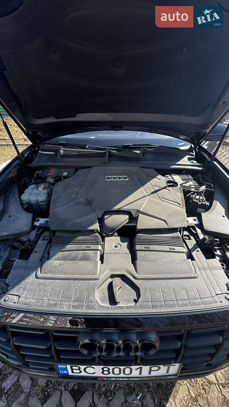 Внедорожник / Кроссовер Audi Q8 2018 в Львове