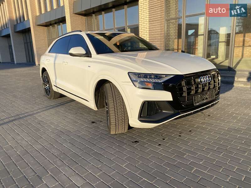 Позашляховик / Кросовер Audi Q8 2020 в Києві фото 7 Позашляховик / Кросовер Audi Q8 2020 в Києві