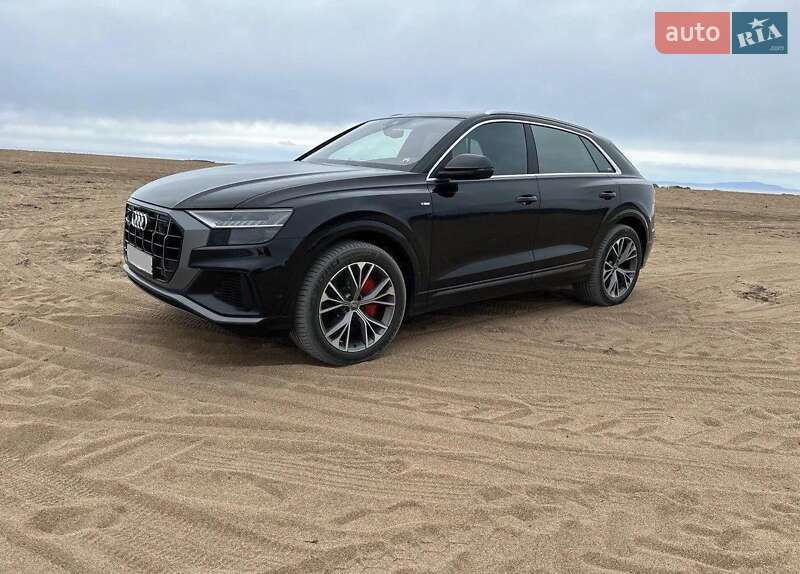Позашляховик / Кросовер Audi Q8 2020 в Одесі