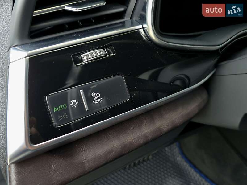 Позашляховик / Кросовер Audi Q8 2018 в Миколаєві