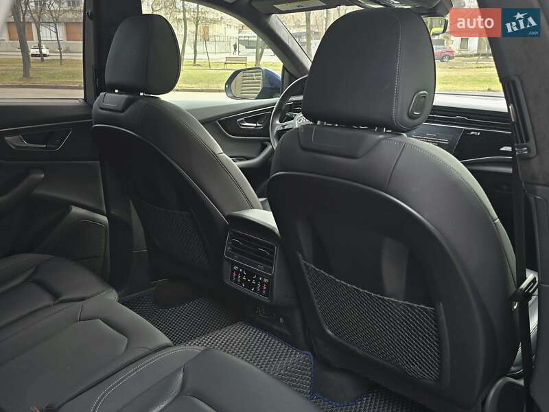 Позашляховик / Кросовер Audi Q8 2018 в Миколаєві