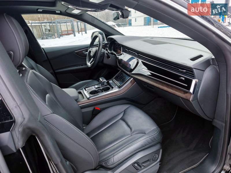 Внедорожник / Кроссовер Audi Q8 2019 в Ивано-Франковске
