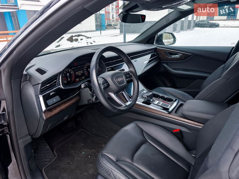 Внедорожник / Кроссовер Audi Q8 2019 в Ивано-Франковске