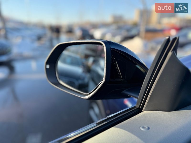 Внедорожник / Кроссовер Audi Q8 2019 в Киеве