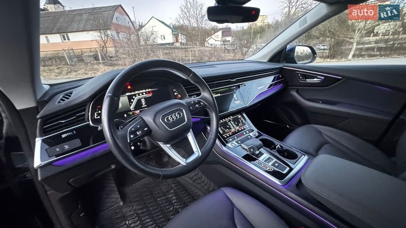 Внедорожник / Кроссовер Audi Q8 2021 в Львове