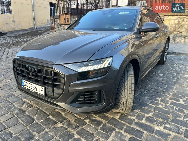 Позашляховик / Кросовер Audi Q8 2018 в Львові
