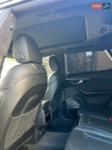 Позашляховик / Кросовер Audi Q8 2018 в Львові