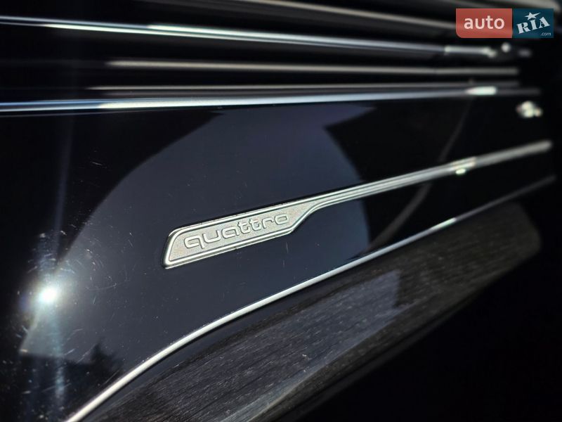 Внедорожник / Кроссовер Audi Q8 2019 в Ровно