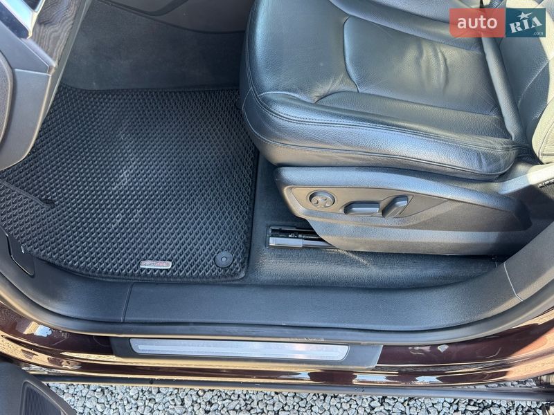 Позашляховик / Кросовер Audi Q8 2019 в Тернополі