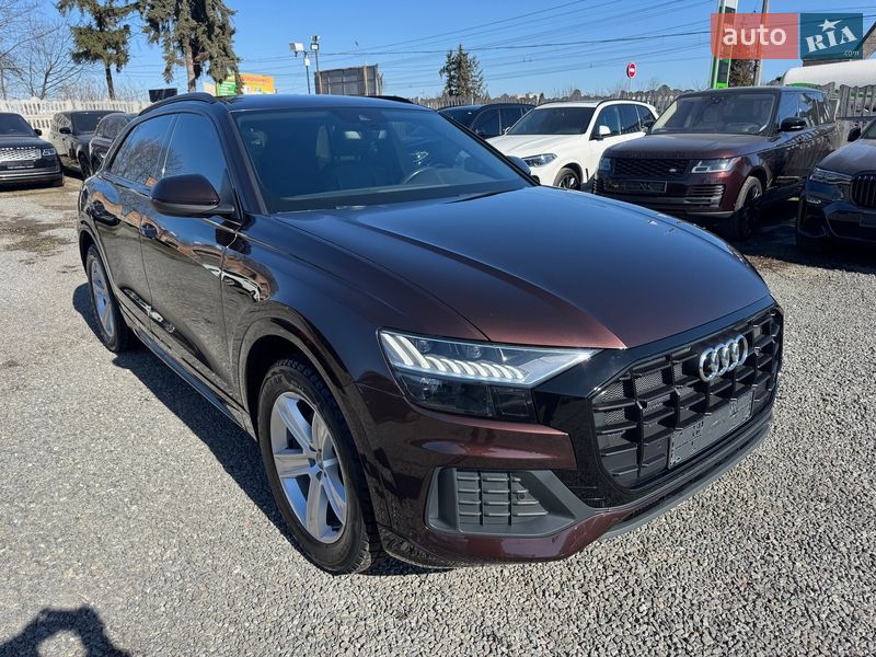 Позашляховик / Кросовер Audi Q8 2019 в Тернополі