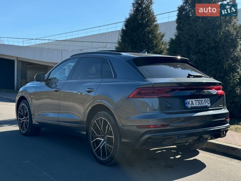Внедорожник / Кроссовер Audi Q8 2020 в Киеве