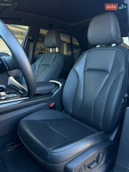 Внедорожник / Кроссовер Audi Q8 2020 в Киеве