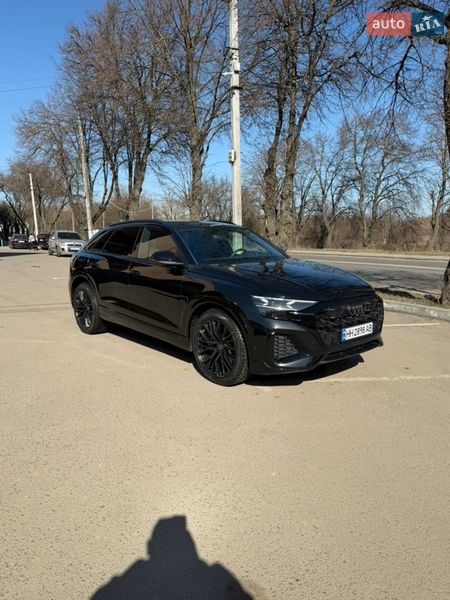 Внедорожник / Кроссовер Audi Q8 2023 в Дубно