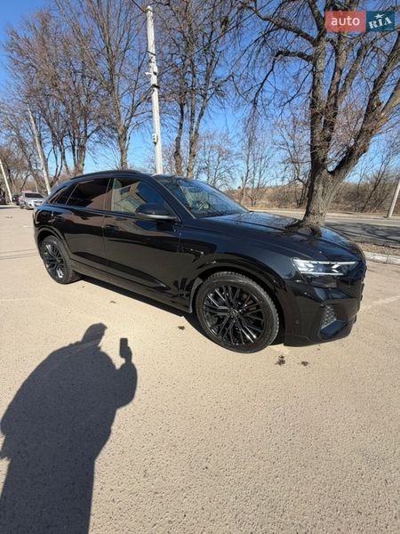 Внедорожник / Кроссовер Audi Q8 2023 в Дубно