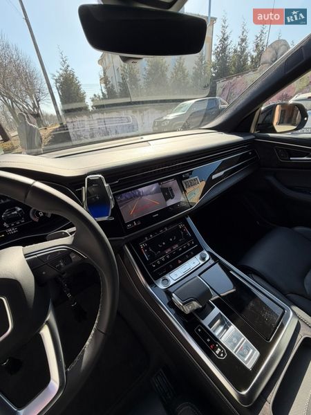 Внедорожник / Кроссовер Audi Q8 2023 в Дубно