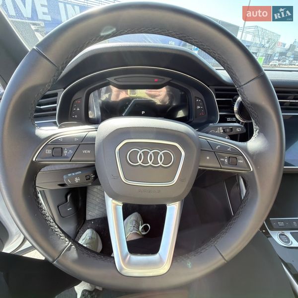 Внедорожник / Кроссовер Audi Q8 2023 в Полтаве