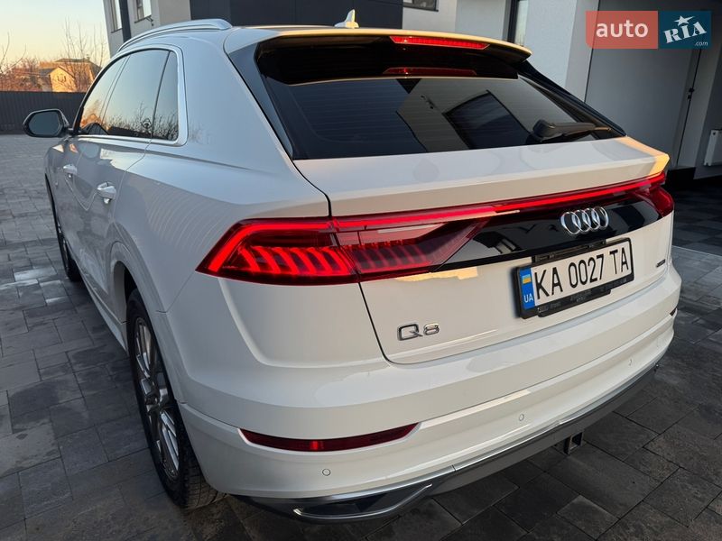 Позашляховик / Кросовер Audi Q8 2018 в Києві