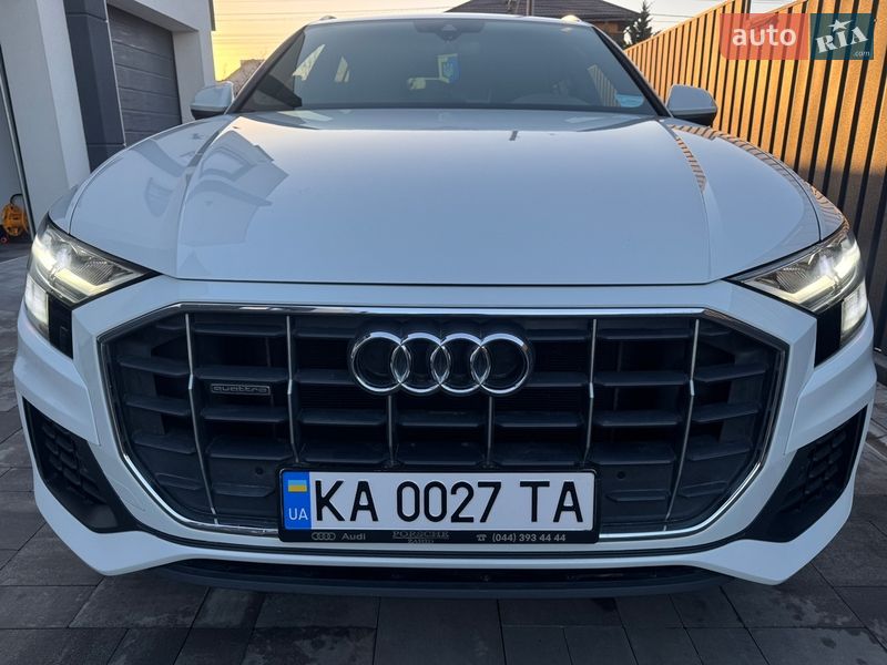 Позашляховик / Кросовер Audi Q8 2018 в Києві