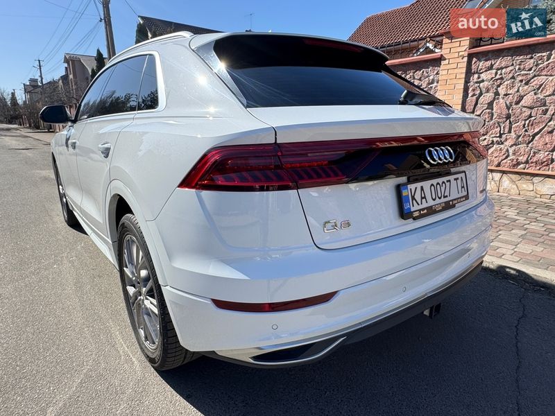 Позашляховик / Кросовер Audi Q8 2018 в Києві
