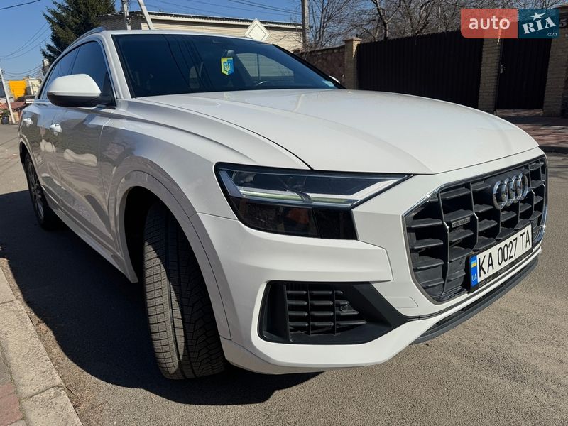 Позашляховик / Кросовер Audi Q8 2018 в Києві