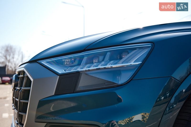 Внедорожник / Кроссовер Audi Q8 2019 в Киеве