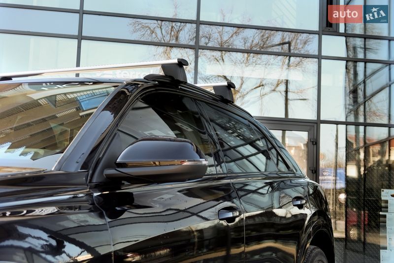 Позашляховик / Кросовер Audi Q8 2020 в Ужгороді