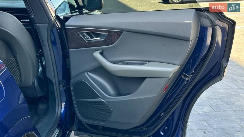 Внедорожник / Кроссовер Audi Q8 2019 в Луцке