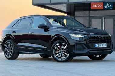 Позашляховик / Кросовер Audi Q8 2021 в Чернівцях
