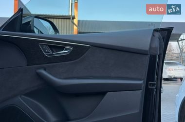 Внедорожник / Кроссовер Audi Q8 2021 в Черновцах