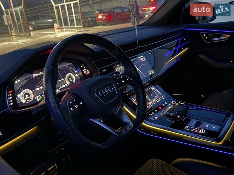 Внедорожник / Кроссовер Audi Q8 2021 в Черновцах