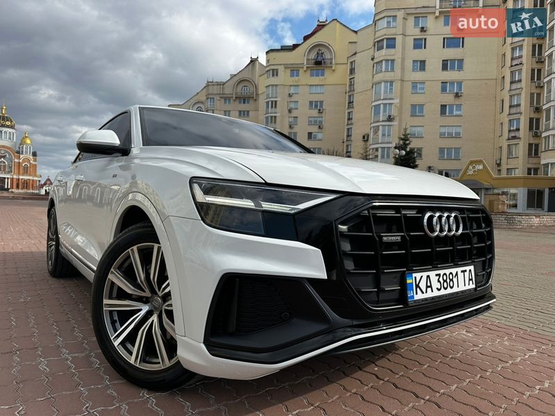 Внедорожник / Кроссовер Audi Q8 2019 в Киеве