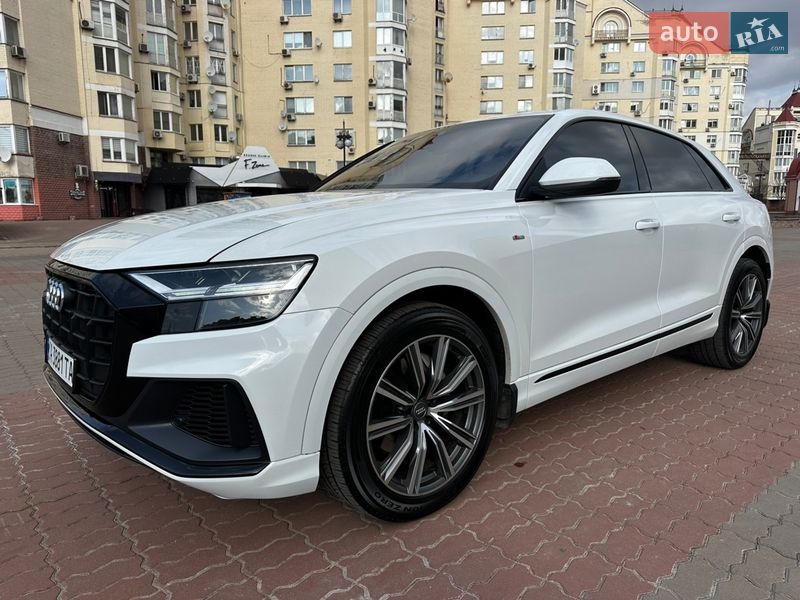 Внедорожник / Кроссовер Audi Q8 2019 в Киеве