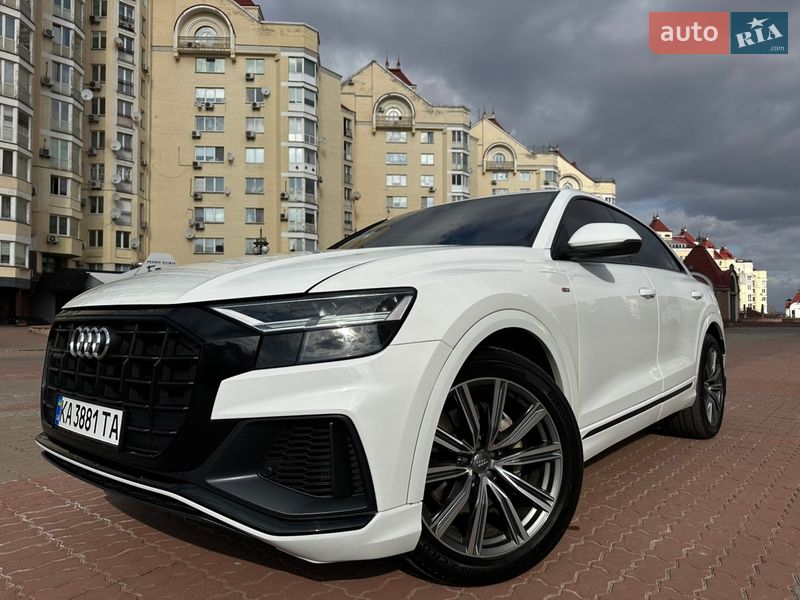 Внедорожник / Кроссовер Audi Q8 2019 в Киеве