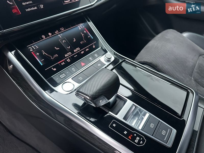 Внедорожник / Кроссовер Audi Q8 2019 в Киеве