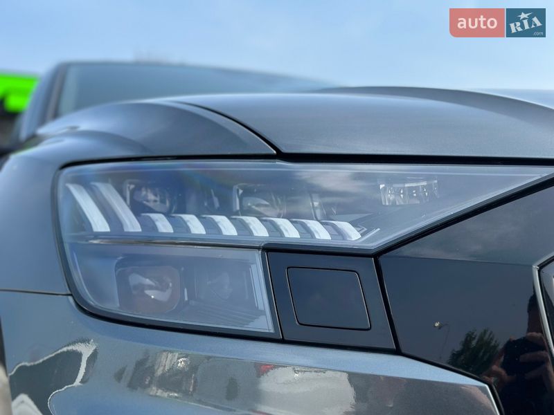 Позашляховик / Кросовер Audi Q8 2018 в Львові