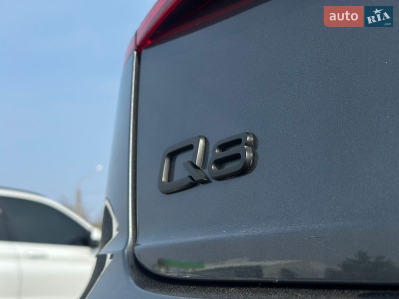 Позашляховик / Кросовер Audi Q8 2018 в Львові