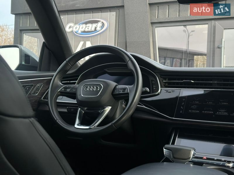 Позашляховик / Кросовер Audi Q8 2018 в Львові