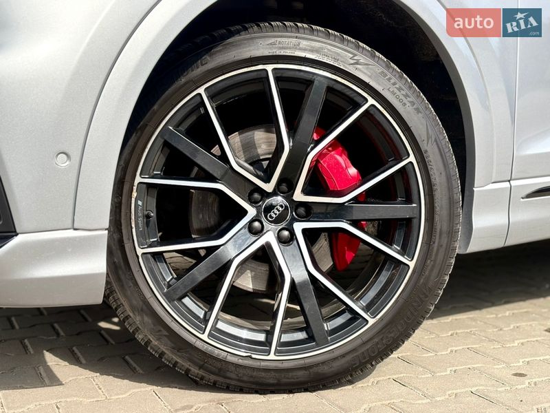 Внедорожник / Кроссовер Audi Q8 2020 в Киеве