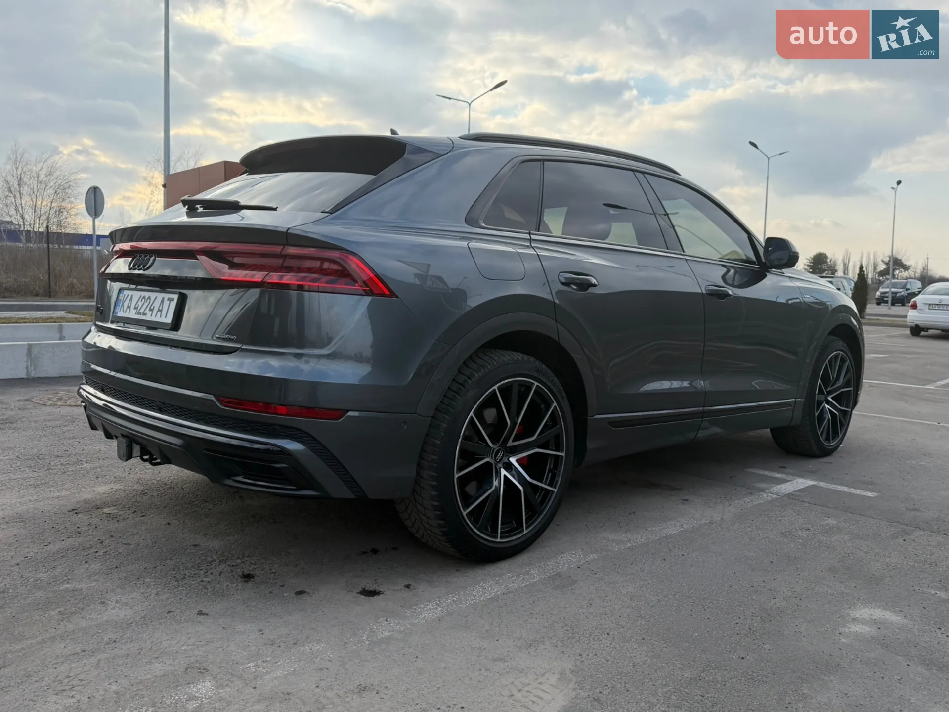 2019 Audi Q8 - мініатюра 4