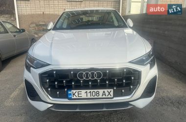 Позашляховик / Кросовер Audi Q8 2025 в Дніпрі