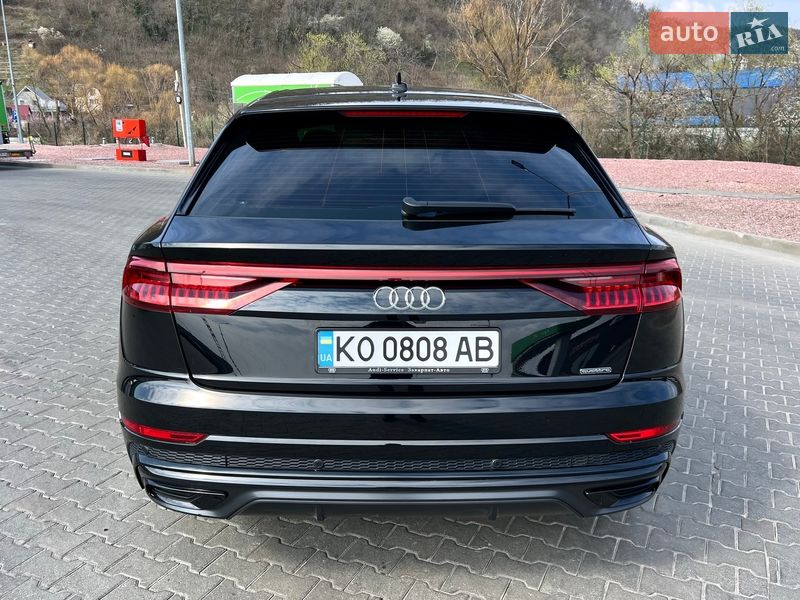 Позашляховик / Кросовер Audi Q8 2020 в Мукачевому