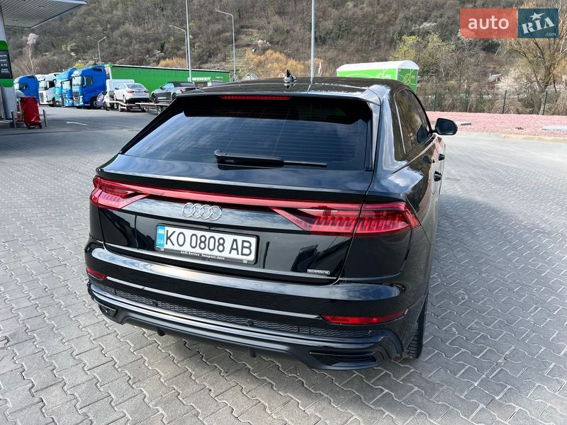 Позашляховик / Кросовер Audi Q8 2020 в Мукачевому