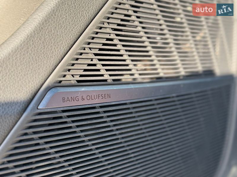 Внедорожник / Кроссовер Audi Q8 2018 в Киеве фото 15 Внедорожник / Кроссовер Audi Q8 2018 в Киеве