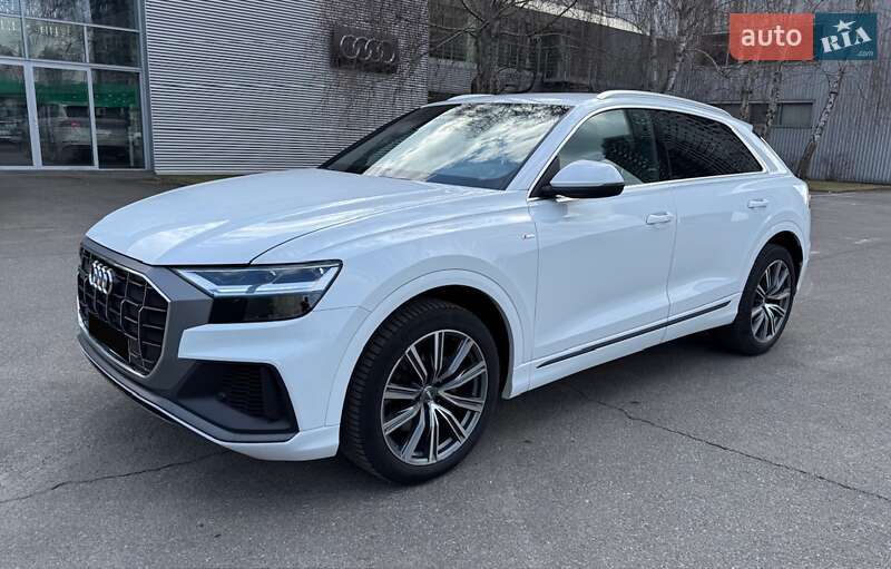 Внедорожник / Кроссовер Audi Q8 2018 в Киеве