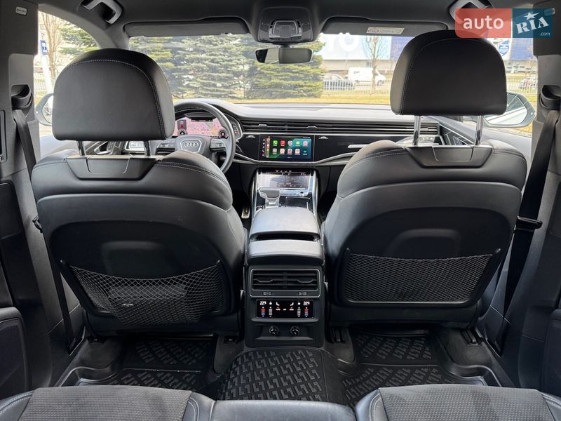 Внедорожник / Кроссовер Audi Q8 2018 в Киеве