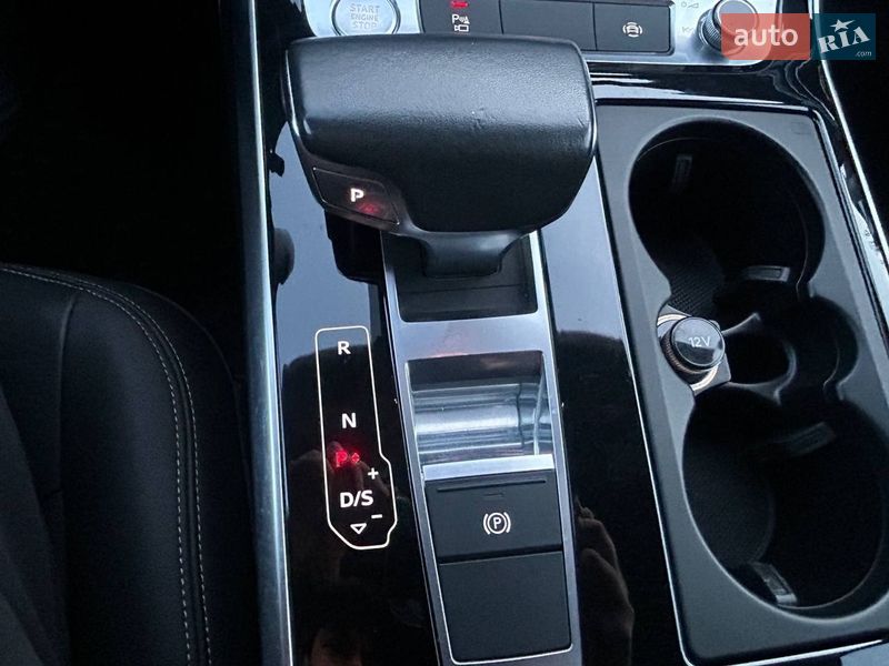 Позашляховик / Кросовер Audi Q8 2018 в Одесі фото 27 Позашляховик / Кросовер Audi Q8 2018 в Одесі