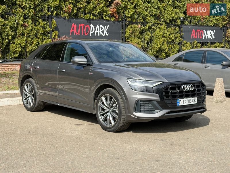Внедорожник / Кроссовер Audi Q8 2018 в Киеве