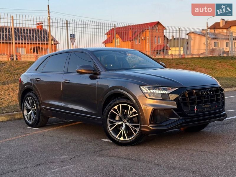 Audi Q8 2023
