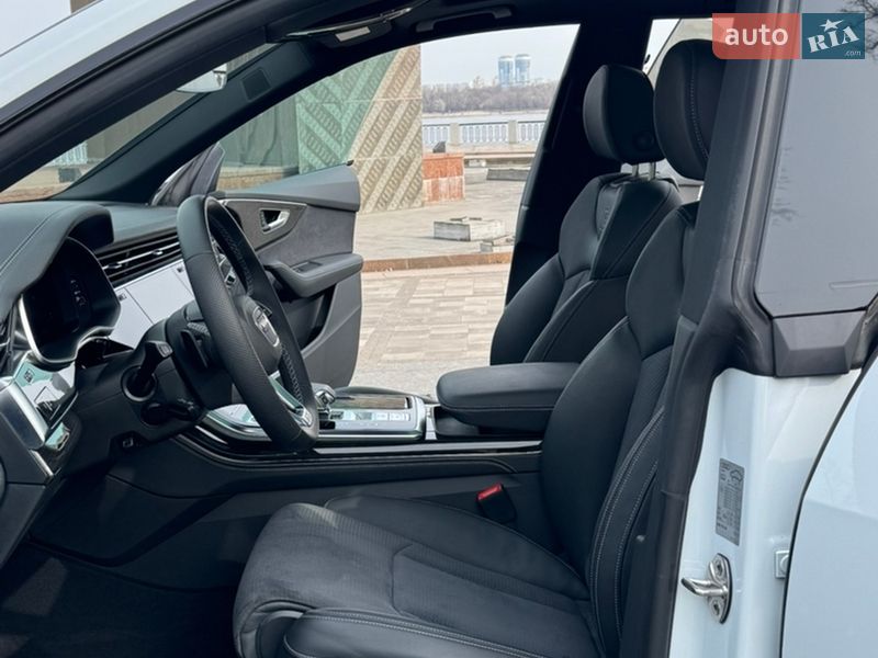 Внедорожник / Кроссовер Audi Q8 2023 в Киеве фото 63 Внедорожник / Кроссовер Audi Q8 2023 в Киеве