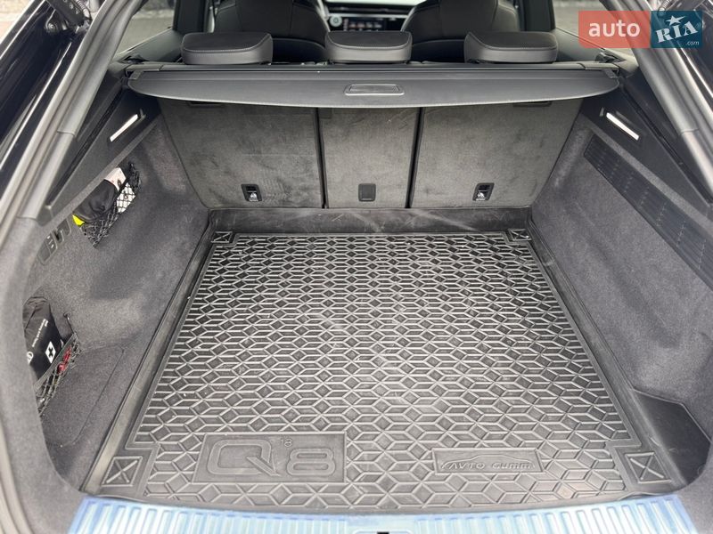 Позашляховик / Кросовер Audi Q8 2023 в Мукачевому фото 83 Позашляховик / Кросовер Audi Q8 2023 в Мукачевому